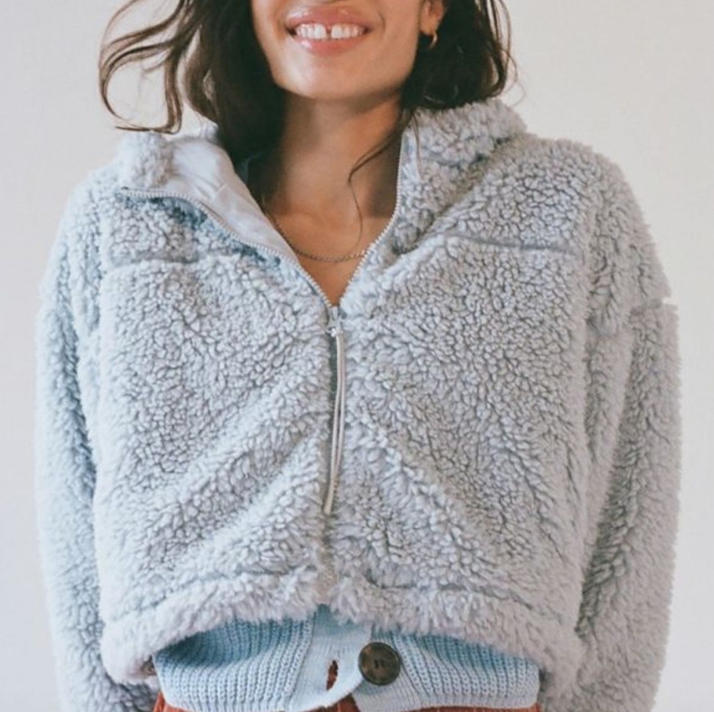 Urban outfitters cropped teddy hoodie coat zip up jacket fur blue grey